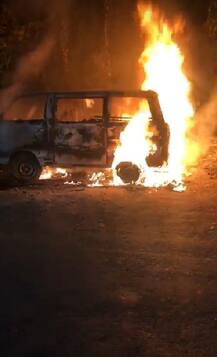 ਸ਼ਿਮਲਾ \'ਚ ਤਿੰਨ ਵਾਹਨਾਂ ਨੂੰ ਅੱਗ, ਵੇਖੋ ਤਸਵੀਰਾਂ