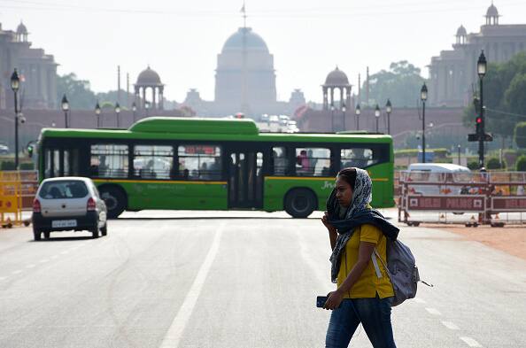 ਤਾਪਮਾਨ ਜ਼ਿਆਦਾ ਹੋਣ ‘ਤੇ ਧੁੱਪ ‘ਚ ਜ਼ਿਆਦਾ ਲੰਮੇ ਸਮੇਂ ਤਕ ਰਹਿਣ ਤੋਂ ਬਚਣਾ ਚਾਹੀਦਾ ਹੈ। ਜੇਕਰ ਲੋੜ ਹੈ ਉਦੋਂ ਹੀ ਬਾਹਰ ਨਿੱਕਲੋ।