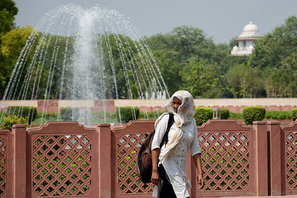 ਗਰਮੀਆਂ ‘ਚ ਹਰ ਕਿਸੇ ਨੂੰ ਇੱਕ ਮੈਡੀਕਲ ਵਰਤ ਰੱਖਣਾ ਚਾਹੀਦਾ ਹੈ ਜਿਸ ‘ਚ ਕਾਰਬੋਹਾਇਡ੍ਰੇਟ ਨਾ ਖਾ ਕੇ ਸਿਰਫ ਫਲ-ਸਬਜ਼ੀਆਂ ਹੀ ਖਾਧੀਆਂ ਜਾਣ।