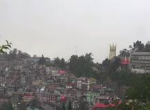 ਪਹਾੜਾਂ \'ਤੇ ਬਾਰਸ਼ ਨਾਲ ਮੈਦਾਨਾਂ \'ਚ ਆਈਆਂ ਠੰਡੀਆਂ ਹਵਾਵਾਂ, ਵੇਖੋ ਸ਼ਿਮਲਾ ਤੋਂ ਖ਼ੂਬਸੂਰਤ ਤਸਵੀਰਾਂ