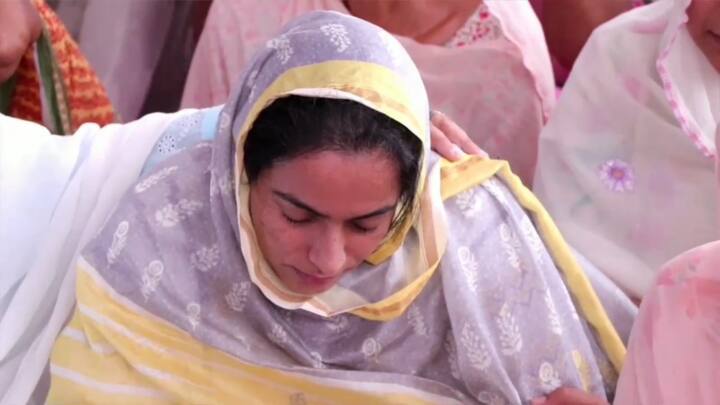 ਇਸ ਮੌਕੇ ਬੂਟੇ ਵੰਡਣ ਆਏ ਲਾਲੀ ਧਨੌਲਾ ਨੇ ਕਿਹਾ ਕਿ ਉਨ੍ਹਾਂ ਦਾ ਮਕਸਦ ਫ਼ਤਹਿਵੀਰ ਨੂੰ ਅਮਰ ਰੱਖਣਾ ਹੈ। ਜੋ ਬੂਟਾ ਫ਼ਤਹਿ ਦੇ ਨਾਂ 'ਤੇ ਲਾਇਆ ਜਾਏਗਾ, ਉਹ ਕਈ ਸਾਲਾਂ ਤਕ ਅਮਰ ਰਹੇਗਾ ਤੇ ਲੋਕਾਂ ਨੂੰ ਸ਼ੁੱਧ ਹਵਾ ਦਏਗਾ। 