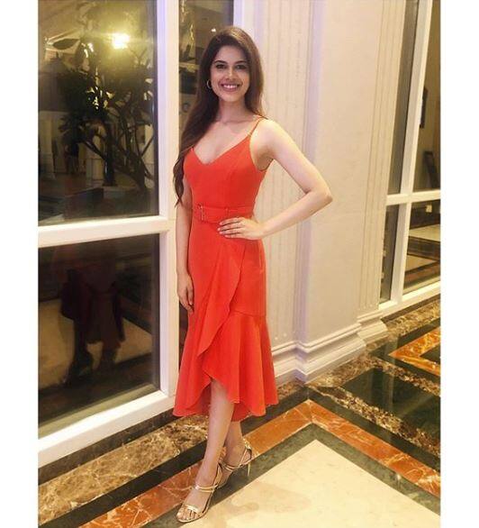 ਆਸ਼ਾ ਭੱਟ ਦੀ ਫੈਨ ਫੌਲੋਇੰਗ ਵਧਣ ਦਾ ਮੁੱਖ ਕਾਰਨ ਉਸ ਦੀਆਂ ਖੂਬਸੂਰਤ ਤਸਵੀਰਾਂ ਹਨ।