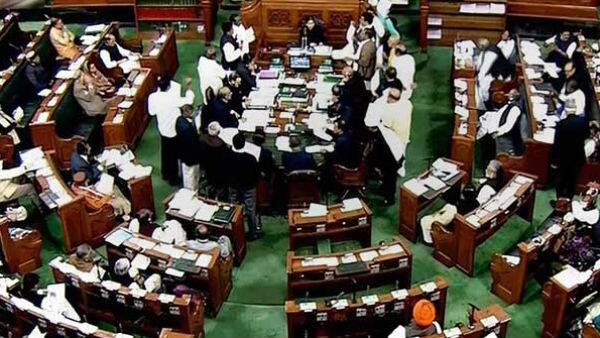 ਤਿੰਨ ਤਲਾਕ ਬਿੱਲ ਲੋਕ ਸਭਾ ‘ਚ ਪੇਸ਼, ਥਰੂਰ ਤੇ ਓਵੈਸੀ ਦਾ ਇਤਰਾਜ਼ triple talaq bill in Lok Sabha, Tharoor calls it class legislation ਤਿੰਨ ਤਲਾਕ ਬਿੱਲ ਲੋਕ ਸਭਾ ‘ਚ ਪੇਸ਼, ਥਰੂਰ ਤੇ ਓਵੈਸੀ ਦਾ ਇਤਰਾਜ਼