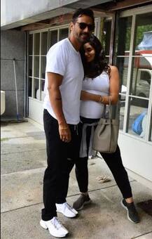 ਅਰਜੁਨ ਰਾਮਪਾਲ ਗਰਭਵਤੀ ਗਰਲਫ੍ਰੈਂਡ ਗੈਬ੍ਰਿਏਲਾ ਨਾਲ ਦਿੱਸੇ, ਵੇਖੋ ਤਸਵੀਰਾਂ