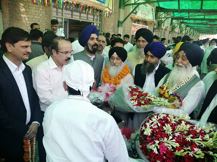 ਵੇਖੋ ਹੋਰ ਤਸਵੀਰਾਂ।