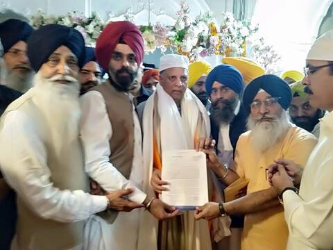 ਲਾਹੌਰ ਵਿਖੇ ਮਨਾਈ ਸ਼ੇਰੇ ਪੰਜਾਬ ਮਹਾਰਾਜਾ ਰਣਜੀਤ ਸਿੰਘ ਦੀ ਬਰਸੀ ਲਾਹੌਰ ਵਿਖੇ ਮਨਾਈ ਸ਼ੇਰੇ ਪੰਜਾਬ ਮਹਾਰਾਜਾ ਰਣਜੀਤ ਸਿੰਘ ਦੀ ਬਰਸੀ