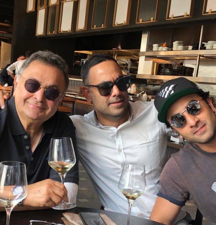 ਬੂਟਾਂ ਦਾ ਭਾਅ ਜਾਣ ਹੱਕੇ-ਬੱਕੇ ਹੋਏ ਰਿਸ਼ੀ ਕਪੂਰ, ਕਿਹਾ 'ਕੀ ਪਾਗਲਪਣ ਹੈ?