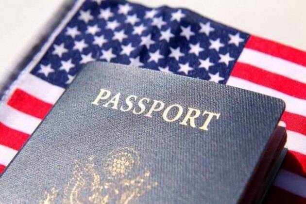 US Senate passes bill eliminating per-country cap for H-1B work visas ਅਮਰੀਕਾ ਜਾਣ ਦੇ ਚਾਹਵਾਨਾਂ ਲਈ ਵੱਡੀ ਖੁਸ਼ਖਬਰੀ, ਗਰੀਨ ਕਾਰਡ ਨੂੰ ਲੈ ਕੇ ਆਇਆ ਫੈਸਲਾ