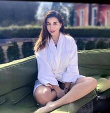 ਵਰਲਡ ਕੱਪ ਹੋਸਟ ਦਾ ਸਵੀਮਿੰਗ ਪੁਲ ‘ਚ ਬੋਲਡ ਫੋਟੋਸ਼ੂਟ, ਬਿੱਗ ਬੌਸ ‘ਚ ਆ ਚੁੱਕੀ ਨਜ਼ਰ