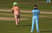 ਨਿਊਜ਼ੀਲੈਂਡ-ਇੰਗਲੈਂਡ ਮੈਚ ਦੌਰਾਨ ਨੰਗੇ ਸ਼ਖ਼ਸ ਨੇ ਪਾਇਆ ਭੜਥੂ, ਤਸਵੀਰਾਂ ਵਾਇਰਲ