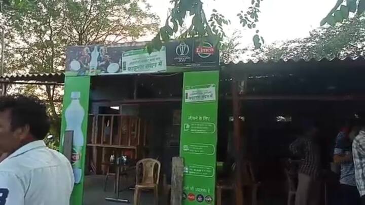 ਜਾਣਕਾਰੀ ਮੁਤਾਬਕ ਹਮਲਾਵਰ ਕਾਰ ਵਿੱਚ ਆਏ ਤੇ ਗੜਸ਼ੰਕਰ-ਨੰਗਲ ਰੋਡ 'ਤੇ ਢਾਬੇ 'ਤੇ ਬੈਠੇ ਨੌਜਵਾਨ ਨੂੰ ਗੋਲ਼ੀਆਂ ਨਾਲ ਭੁੰਨ੍ਹ ਦਿੱਤਾ। ਗੋਲ਼ੀਆਂ ਨੌਜਵਾਨ ਦੀ ਪਿੱਠ ਵਿੱਚ ਲੱਗੀਆਂ ਜਿਸ ਕਰਕੇ ਉਸ ਦੀ ਮੌਕੇ 'ਤੇ ਹੀ ਮੌਤ ਹੋ ਗਈ। ਘਟਨਾ ਬਾਅਦ ਇਲਾਕੇ ਵਿੱਚ ਹੜਕੰਪ ਮੱਚ ਗਿਆ।