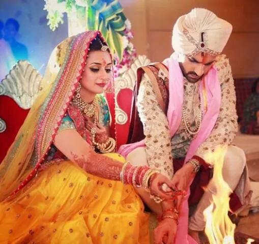 ਇਨ੍ਹਾਂ ਦੋਵਾਂ ਦੀ ਜੋੜੀ ਕਾਫੀ ਲੋਕਪ੍ਰਿਯ ਹੈ। ਇਹ ਜੋੜੀ ਨੱਚ ਬੱਲੀਏ ਦੀ ਟਰਾਫੀ ਆਪਣੇ ਨਾਂ ਕਰ ਚੁੱਕੀ ਹੈ।