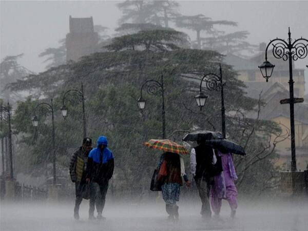 ਪੰਜਾਬ ਅਤੇ ਗੁਆਂਢੀ ਸੂਬਿਆਂ 'ਚ ਮੀਂਹ, ਤਾਪਮਾਨ 'ਚ ਗਿਰਾਵਟ Rain continues in Punjab and neighborhood, Temperature to dip ਪੰਜਾਬ ਅਤੇ ਗੁਆਂਢੀ ਸੂਬਿਆਂ 'ਚ ਮੀਂਹ, ਤਾਪਮਾਨ 'ਚ ਗਿਰਾਵਟ