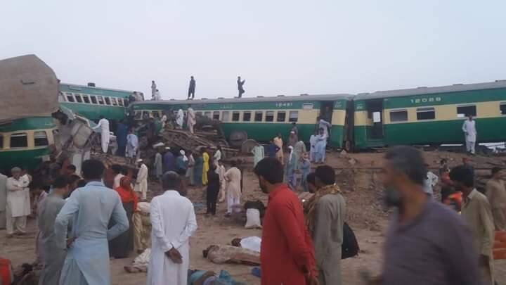 ਇਸ ਘਟਨਾ ਵਿੱਚ 11 ਲੋਕਾਂ ਦੀ ਜਾਨ ਚਲੀ ਗਈ ਜਦਕਿ 60 ਤੋਂ ਜ਼ਖਮੀ ਹੋ ਗਏ।