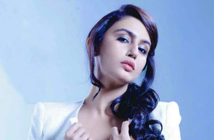 ਇੱਕ ਯੂਜ਼ਰ ਨੇ ਲਿਖਿਆ, 'ਉਸ ਕਿਚਨ ਦੀ ਰਿਸਪੈਕਟ ਕਰੋ ਜਿੱਥੇ ਖਾਣਾ ਬਣਦਾ ਹੈ।' ਇਸ ਤਰ੍ਹਾਂ ਕਈ ਟਿੱਪਣੀਆਂ ਨਾਲ ਯੂਜ਼ਰਸ ਹੁਮਾ ਕੁਰੈਸ਼ੀ ਨੂੰ ਲਗਾਤਾਰ ਟਰੋਲ ਕਰ ਰਹੇ ਹਨ। ਹੁਮਾ ਨੇ ਹਾਲੇ ਇਸ ਪ੍ਰਤੀ ਕੋਈ ਪ੍ਰਤੀਕਿਰਿਆ ਨਹੀਂ ਦਿੱਤੀ।