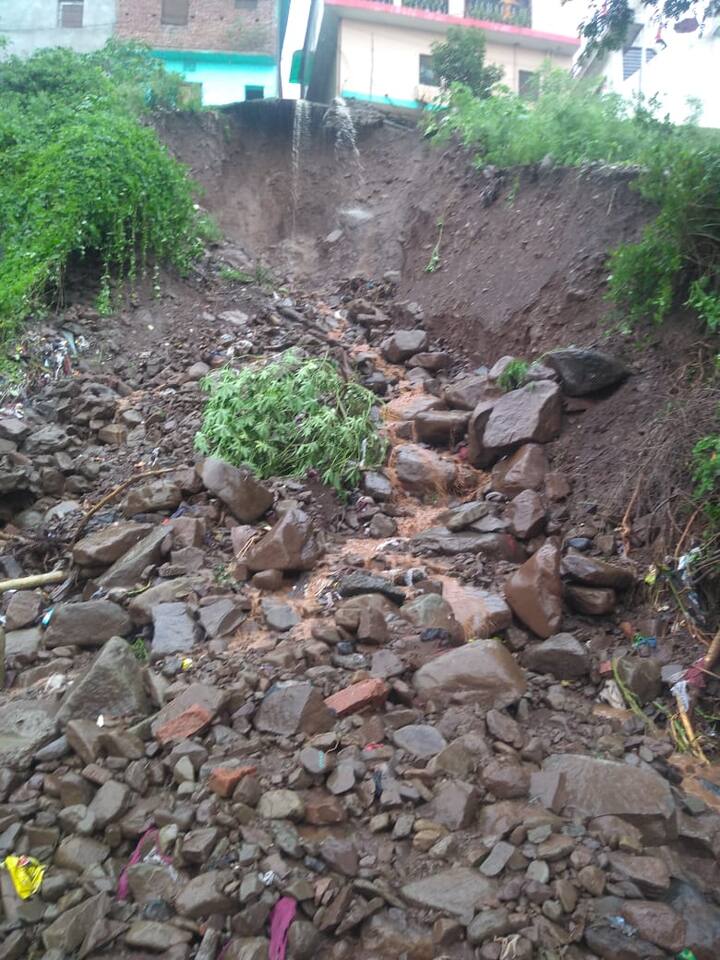 ਜੇਕਰ ਤੁਸੀਂ ਵੀ ਰੇਲ ਰਾਹੀਂ ਸ਼ਿਮਲਾ ਦੀ ਸੈਰ ਕਰਨਾ ਚਾਹੁੰਦੇ ਹੋ ਤਾਂ ਪਹਿਲਾਂ ਟਰੈਕ ਖੁੱਲ੍ਹਣ ਦੀ ਪੂਰੀ ਜਾਣਕਾਰੀ ਜ਼ਰੂਰ ਲੈ ਲੈਣਾ।