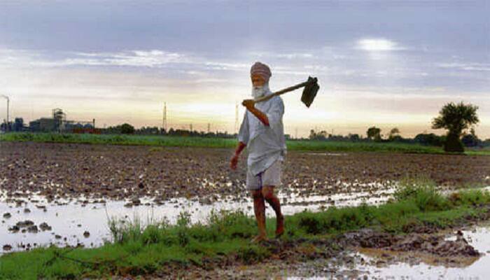  ਇਸ ਲਈ ਸੂਬਾ ਸਰਕਾਰਾਂ ਨਾਲ ਮਿਲ ਕੇ ਕੰਮ ਕਰ ਰਹੀ ਹੈ। ਜਿੰਨ੍ਹਾਂ ਸੂਬਿਆਂ ਵਿੱਚ ਬਹੁਤ ਘੱਟ ਕਿਸਾਨਾਂ ਨੇ ਇਸ ਦਾ ਫਾਇਦਾ ਲਿਆ ਹੈ, ਉੱਥੇ ਕੇਂਦਰ ਦੀ ਟੀਮ ਦੌਰਾ ਕਰੇਗੀ।