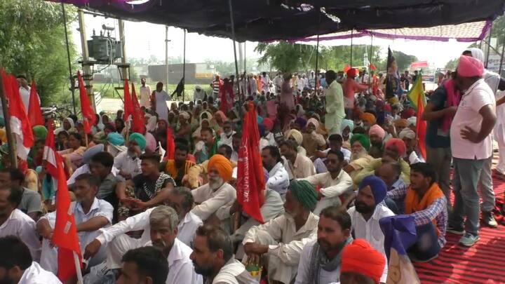 ਪੁਲਿਸ ਨੇ ਇਸ ਮਾਮਲੇ ਵਿੱਚ 11 ਜਣਿਆਂ ਖ਼ਿਲਾਫ਼ ਕੇਸ ਦਰਜ ਕਰ ਲਿਆ ਸੀ, ਜਿਸ ਵਿੱਚੋਂ ਹਾਲੇ ਵੀ ਪੰਜ ਮੁਲਜ਼ਮ ਗ੍ਰਿਫ਼ਤ ਵਿੱਚੋਂ ਬਾਹਰ ਹਨ। 