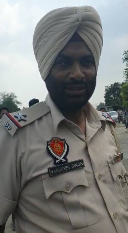 ਇਸ ਬਾਰੇ ਜਦੋਂ ਹਿਮਾਚਲ ਪੁਲਿਸ ਨੂੰ ਜਾਣਕਾਰੀ ਮਿਲੀ ਤਾਂ ਉਨ੍ਹਾਂ ਮੌਕੇ 'ਤੇ ਪਹੁੰਚ ਕੇ ਪਿੰਡ ਵਾਸੀਆਂ ਦੀ ਗ੍ਰਿਫ਼ਤ ਵਿੱਚੋਂ ਪੰਜਾਬ ਪੁਲਿਸ ਦੇ ਜਵਾਨ ਛੁਡਵਾਏ।