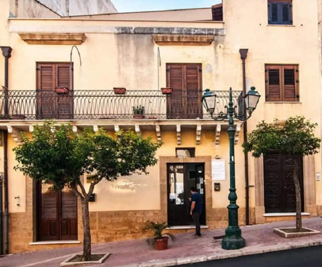 ਵਿਦੇਸ਼ ਜਾਣ ਵਾਲਿਆਂ ਲਈ ਖ਼ੁਸਖਬਰੀ!  ਇਸ ਦੇਸ਼ 'ਚ ਫਰੀ ਘਰ ਦੇ ਨਾਲ 8 ਲੱਖ ਰੁਪਏ ਅਤੇ ਨੌਕਰੀ