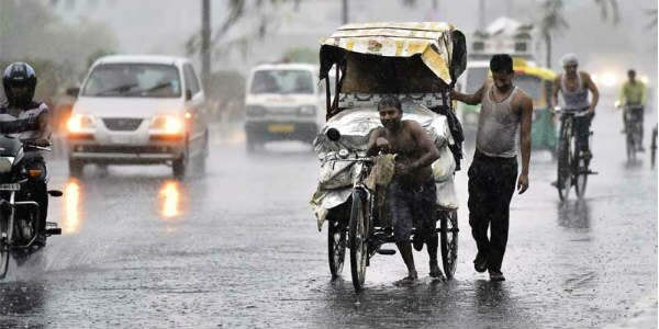 Rain start in Punjab, Punjab on alert after heavy rain forecast ਪੰਜਾਬ ਦੇ ਸਾਰੇ ਜ਼ਿਲ੍ਹਿਆਂ 'ਚ ਅਲਰਟ, ਸਰਕਾਰੀ ਮਸ਼ੀਨਰੀ ਤਿਆਰ-ਬਰ-ਤਿਆਰ ਰੱਖਣ ਦੇ ਹੁਕਮ