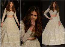 ਰੈਂਪ ‘ਤੇ ਉੱਤਰੀ ਸੈਫ ਅਲੀ ਖ਼ਾਨ ਦੀ ਧੀ ਨੂੰ ਦੇਖ ਇਹ ਸਿਤਾਰੇ ਵੀ ਰਹਿ ਗਏ ਹੱਕੇ ਬੱਕੇ