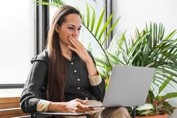 ਸਰਕਾਰੀ ਦਫ਼ਤਰ 'ਚ ਟੀ-ਸ਼ਰਟ ਬੈਨ ਤੇ ਔਰਤਾਂ ਲਈ ਚੁੰਨੀ ਲਾਜ਼ਮੀ, ਡੀਸੀ ਵੱਲੋਂ ਹੁਕਮ ਜਾਰੀ