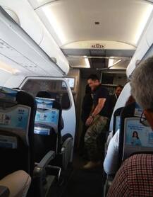 ਕਸ਼ਮੀਰ \'ਚ ਡਿਊਟੀ ਜਾਣ ਤੋਂ ਪਹਿਲਾਂ ‘ਲੈਫਟੀਨੈਂਟ ਕਰਨਲ ਧੋਨੀ’ ਦੀਆਂ ਤਸਵੀਰਾਂ ਵਾਇਰਲ