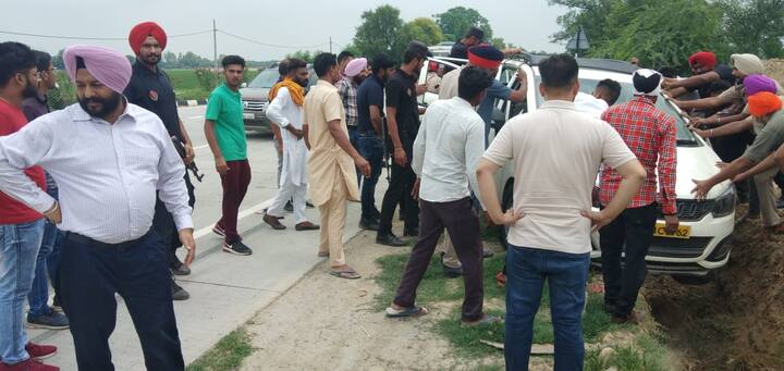 ਸੂਚਨਾ ਮਿਲਣ 'ਤੇ ਥਾਣਾ ਸਦਰ ਰਾਮਪੁਰਾ ਪੁਲਿਸ ਕਰਮਚਾਰੀ ਵੀ ਹਾਦਸਾਗ੍ਰਸਤ ਜਗ੍ਹਾ 'ਤੇ ਪਹੁੰਚ ਗਏ ਸਨ।