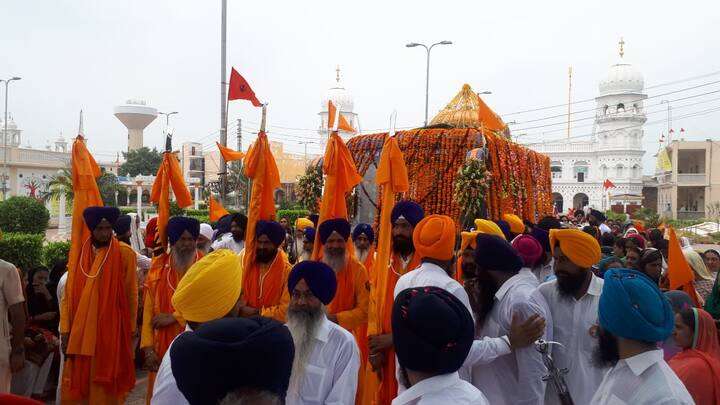 ਯਾਦ ਰਹੇ ਇਹ ਪਹਿਲਾ ਅੰਤਰਰਾਸ਼ਟਰੀ ਨਗਰ ਕੀਰਤਨ ਹੈ ਜੋ ਪਾਕਿਸਤਾਨ ਤੋਂ ਸ਼ੁਰੂ ਹੋ ਕੇ ਭਾਰਤ ਆਏਗਾ।