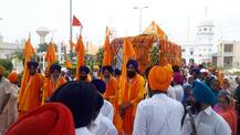 ਨਨਕਾਣਾ ਸਾਹਿਬ ਤੋਂ ਸਜਾਇਆ ਨਗਰ ਕੀਰਤਨ, ਦਰਸ਼ਨਾਂ ਲਈ ਖਾਲਸਾਈ ਰੰਗ \'ਚ ਰੰਗਿਆ ਅਟਾਰੀ ਬਾਰਡਰ