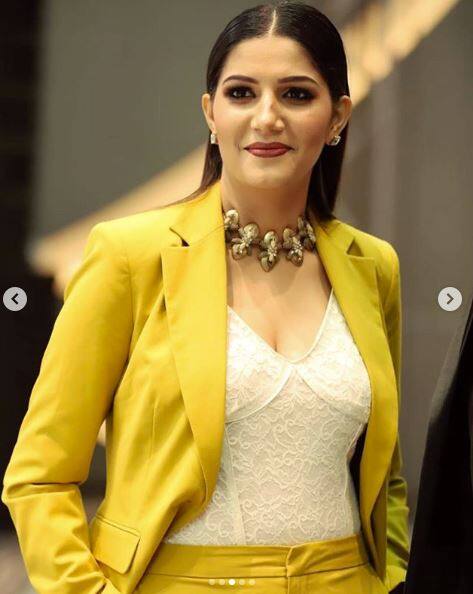 ਸਪਨਾ ਨੇ ਇਸ ਦੌਰਾਨ ਇਸ ਐਵਾਰਡ ਲਈ ਫੈਨਸ ਦਾ ਧੰਨਵਾਦ ਕੀਤਾ। ਉਸ ਨੇ ਇੰਸਟਾਗ੍ਰਾਮ ‘ਤੇ ਇਹ ਤਸਵੀਰਾਂ ਵੀ ਸ਼ੇਅਰ ਕੀਤੀਆਂ।