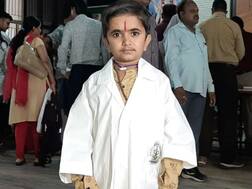 ਵਿੱਠਲਭਾਈ ਬਣੇਗਾ ਦੇਸ਼ ਦਾ ਪਹਿਲਾ 3 ਫੁੱਟਾ ਡਾਕਟਰ, ਸੁਪਰੀਮ ਕੋਰਟ ਤਕ ਲੜ ਕੇ ਲਿਆ ਦਾਖਲਾ