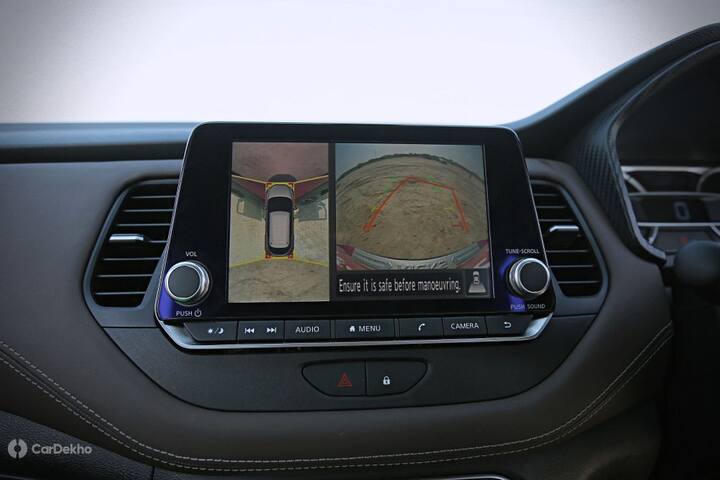 ਕੰਪਨੀ ਨੇ ਐਕਸਐਲ ਤੇ ਐਕਸਵੀ ਵਰਸ਼ਨ ਦੀ ਫੀਚਰ ਲਿਸਟ ਵਿੱਚ ਵੀ ਫੇਰਬਦਲ ਕੀਤਾ ਹੈ। ਐਕਸਐਲ ਵਰਸ਼ਨ ਵਿੱਚ 8.0 ਇੰਚ ਟੱਚ ਸਕ੍ਰੀਨ ਇਨਫੋਟੇਨਮੈਂਟ ਸਿਸਟਮ, ਫਰੰਟ ਫੌਗ ਲੈਂਪਸ, ਈਕੋ ਮੋਡ, ਫੰਕਸ਼ਨਲ ਰੂਫ ਰੇਲਜ਼ ਤੇ ਸਟੀਅਰਿੰਗ ਮਾਊਂਟਿਡ ਆਡੀਓ ਕੰਟਰੋਲਜ਼ ਵਰਗੇ ਫੀਚਰਜ਼ ਜੋੜੇ ਗਏ ਹਨ।