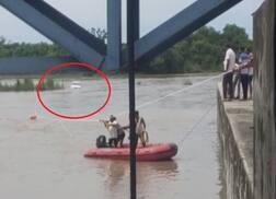 ਨੌਜਵਾਨ ਨੇ ਬਾਪੂ ਤੋਂ ਮੰਗੀ 'ਜੈਗੁਆਰ', ਨਹੀਂ ਮਿਲੀ ਤਾਂ ਪਹਿਲੀ BMW ਵੀ ਨਹਿਰ 'ਚ ਸੁੱਟੀ