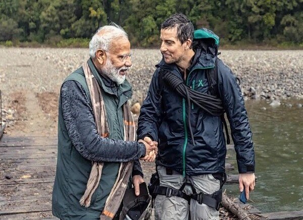 Bear Grylls shares his experience with pm modi while shooting man vs wild episode  ਮੋਦੀ ਨਾਲ ਜੰਗਲ 'ਚ ਮੰਗਲ ਕਰਨ ਵਾਲੇ Bear ਨੇ ਦੱਸੇ ਪੀਐਮ ਕਈ ਰਾਜ਼..!