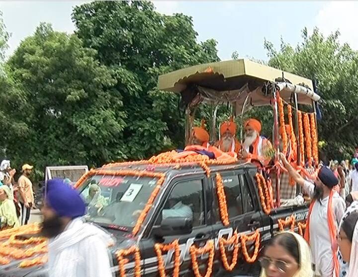 ਸ਼੍ਰੋਮਣੀ ਗੁਰਦੁਆਰਾ ਪ੍ਰਬੰਧਕ ਕਮੇਟੀ ਵੱਲੋਂ ਨਗਰ ਕੀਰਤਨ ਪ੍ਰਤੀ ਸੰਗਤਾਂ ਦੇ ਉਤਸ਼ਾਹ ਨੂੰ ਵੇਖਦਿਆਂ ਇਸ ਨੂੰ ਨਿਰੰਤਰ ਅੱਗੇ ਤੋਰਿਆ ਜਾ ਰਿਹਾ ਹੈ। 