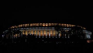 ਇਨ੍ਹਾਂ ਵਿਚ ਬਿਜਲੀ ਦੀ ਖਪਤ ਵੀ ਬਹੁਤ ਘੱਟ ਹੁੰਦੀ ਹੈ। ਅਧਿਕਾਰੀਆਂ ਨੇ ਦੱਸਿਆ ਕਿ ਉਦਘਾਟਨ ਪ੍ਰੋਗਰਾਮ ਲਈ ਸੰਸਦ ਮੈਂਬਰਾਂ ਨੂੰ ਵੀ ਬੁਲਾਇਆ ਗਿਆ ਸੀ। 