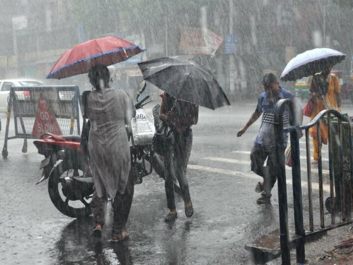 heavy rain in Punjab and some other states for three days ਪੰਜਾਬ ‘ਚ ਭਾਰੀ ਮੀਂਹ ਦਾ ਅਲਰਟ, ਮੌਸਮ ਵਿਭਾਗ ਨੇ ਟਵੀਟ ਕਰ ਦਿੱਤੀ ਜਾਣਕਾਰੀ