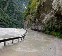 ਭਾਖੜਾ ਮਗਰੋਂ ਪੰਡੋਹ ਡੈਮ ਦੇ ਵੀ ਖੋਲ੍ਹੇ ਫਲੱਡ ਗੇਟ, ਹੜ੍ਹਾਂ ਦਾ ਖ਼ਤਰਾ