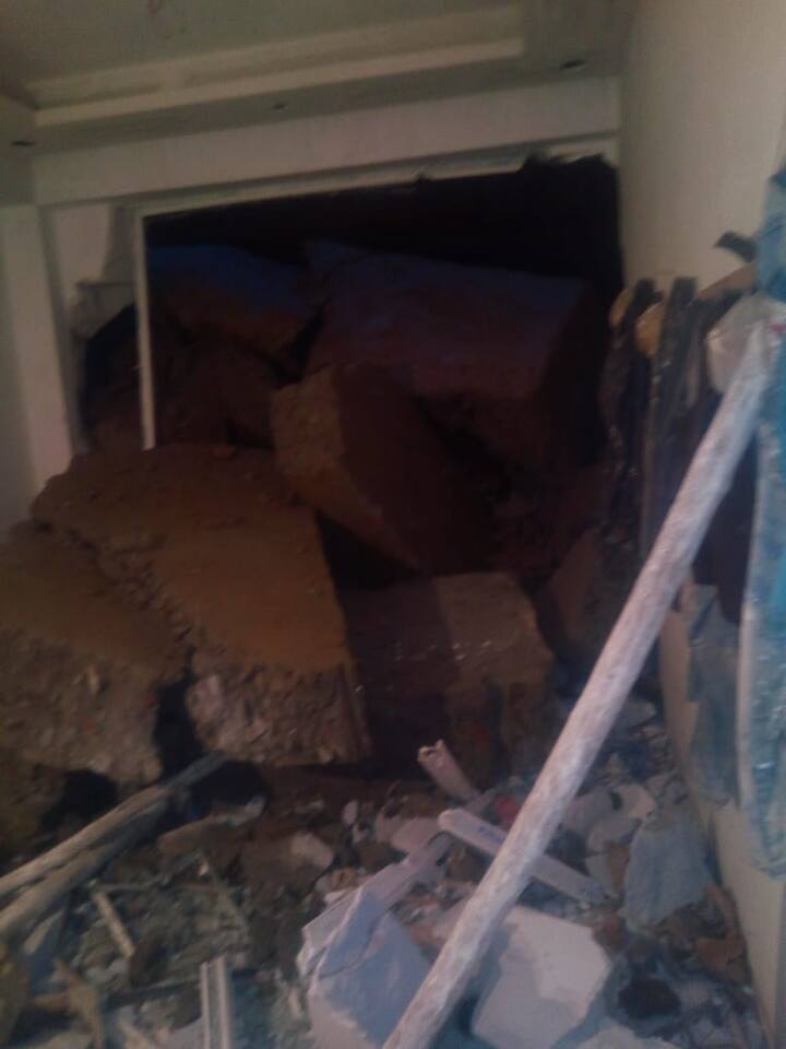 ਮੀਂਹ ਨਾਲ ਤਕਰੀਬਨ ਅੱਧਾ ਭਾਰਤ ਹੜ੍ਹ ਵਿੱਚ ਡੁੱਬ ਗਿਆ ਹੈ। ਉੱਤਰੀ ਭਾਰਤ ਵਿੱਚ ਬੀਤੀ ਰਾਤ ਤੋਂ ਪੈ ਰਹੇ ਮੀਂਹ ਨੇ ਜਨਜੀਵਨ ਅਸਤ-ਵਿਅਸਤ ਕਰ ਦਿੱਤਾ ਹੈ। ਮੀਂਹ ਨਾਲ ਦੇਸ਼ ਭਰ ਵਿੱਚ, ਖ਼ਾਸ ਕਰਕੇ ਪਹਾੜੀ ਇਲਾਕਿਆਂ ਵਿੱਚ ਕਈ ਘਟਨਾਵਾਂ ਵਾਪਰੀਆਂ।