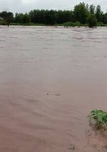 ਸਤਲੁਜ ਨੇ ਧਾਰਿਆ ਭਿਆਨਕ ਰੂਪ, ਰੋਪੜ ਦੇ ਪਿੰਡਾਂ \'ਚ ਪਾਣੀ ਹੀ ਪਾਣੀ