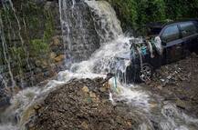 ਅਜੇ ਵੀ ਨਹੀਂ ਟਲਿਆ ਬਾਰਸ਼ ਦਾ ਕਹਿਰ, ਹਿਮਾਚਲ ਸਣੇ 10 ਸੂਬਿਆਂ \'ਚ ਹਾਈ ਅਲਰਟ