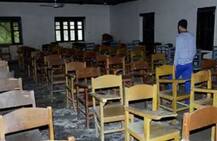 ਕਸ਼ਮੀਰ \'ਚ ਖੁੱਲ੍ਹੇ ਸਕੂਲ, ਨਹੀਂ ਪਹੁੰਚੇ ਬੱਚੇ, ਮਾਪਿਆਂ \'ਚ ਸਹਿਮ