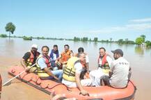 ਸਤਲੁਜ ਦੇ ਪਾਣੀ \'ਚ ਡੁੱਬੇ ਪੰਜਾਬ ਦੇ ਪਿੰਡ, ਵੇਖੋ ਤਾਜ਼ਾ ਤਸਵੀਰਾਂ