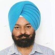 ਕਾਰ ਨਾਲ ਟਕਰਾਇਆ ਟਰੈਕਟਰ, ਹੋਟਲ ਮਾਲਕ ਦੀ ਮੌਤ, ਦੋ ਬੱਚੀਆਂ ਜ਼ਖ਼ਮੀ