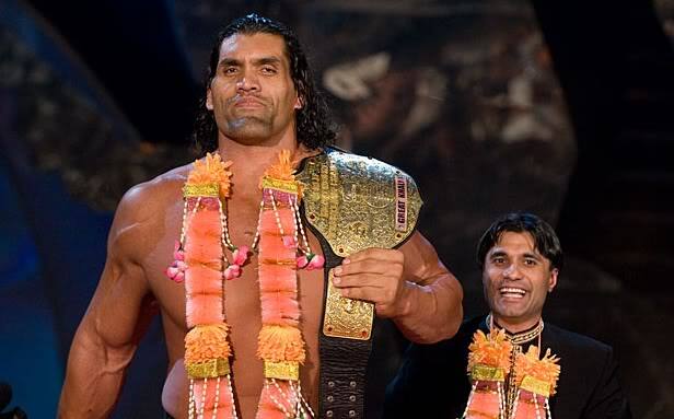 WWE ਦੇ ਲੋਕਾਂ ਨੂੰ ਉਸ ਦਾ ਨਾਂ ਦਿਲੀਪ ਸਿੰਘ ਰਾਣਾ ਕੁਝ ਖਾਸ ਨਹੀਂ ਲੱਗਿਆ। ਇਸ ਤੋਂ ਬਾਅਦ ਕਿਸੇ ਨੇ ਉਸ ਨੂੰ ਜਾਇੰਟ ਸਿੰਗ ਕਿਹਾ ਤੇ ਕਿਸੇ ਨੇ ਭੀਮ। ਫੇਰ ਮਾਂ ਕਾਲੀ ਦਾ ਭਗਤ ਹੋਣ ਕਰਕੇ ਕਿਸੇ ਨੇ ਉਸ ਨੂੰ ਆਪਣਾ ਨਾਂ ਸ਼ਿਵ ਰੱਖਣ ਦੀ ਸਲਾਹ ਵੀ ਦਿੱਤੀ। ਇਸ ਤੋਂ ਬਾਅਦ ਲੋਕਾਂ ਨੇ ਉਸ ਨੂੰ ‘ਮਾਂ ਕਾਲੀ’ ਨਾਂ ਰੱਖਣ ਦੀ ਸਲਾਹ ਦਿੱਤੀ। ਇਸ ਨੂੰ ਅੱਗੇ ਚੱਲ ਉਸ ਨੇ ‘ਦ ਗ੍ਰੇਟ ਖਲੀ’ ਕਰ ਪੂਰੀ ਦੁਨੀਆ ‘ਚ ਨਾਂ ਰੋਸ਼ਨ ਕੀਤਾ।