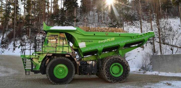 ਉਹ ਕਹਿੰਦੇ ਹਨ ਕਿ ਅਸਲ ਜੀਵਨ ‘ਚ ਇਹ ਇਲੈਕਟ੍ਰੋਨਿਕ ਵਾਹਨਾਂ ਦਾ ਸਹੀ ਇਸਤੇਮਾਲ ਹੈ। ਇਹ ਨਾ ਸਿਰਫ ਸਸਤੇ ਹੋਣ, ਸਗੋਂ ਜ਼ਿਆਦਾ ਕਾਰਗਰ ਤੇ ਈਕੋ ਫ੍ਰੈਂਡਲੀ ਹੋਣ।