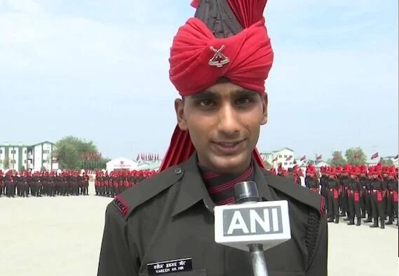 ਦੱਸ ਦਈਏ ਜੰਮੂ-ਕਸ਼ਮੀਰ ਦੇ ਲੋਕਾਂ ਨੂੰ ਵੱਧ ਤੋਂ ਵੱਧ ਮੌਕੇ ਦੇਣ ਲਈ ਰਾਜਪਾਲ ਸੱਤਿਆਪਾਲ ਮਲਿਕ ਨੇ ਕਿਹਾ ਹੈ ਕਿ ਤਿੰਨ ਮਹੀਨਿਆਂ ਦੇ ਅੰਦਰ-ਅੰਦਰ ਸੂਬੇ ਦੇ 50 ਹਜ਼ਾਰ ਨੌਜਵਾਨਾਂ ਨੂੰ ਨੌਕਰੀ ਦਿੱਤੀ ਜਾਵੇਗੀ।
