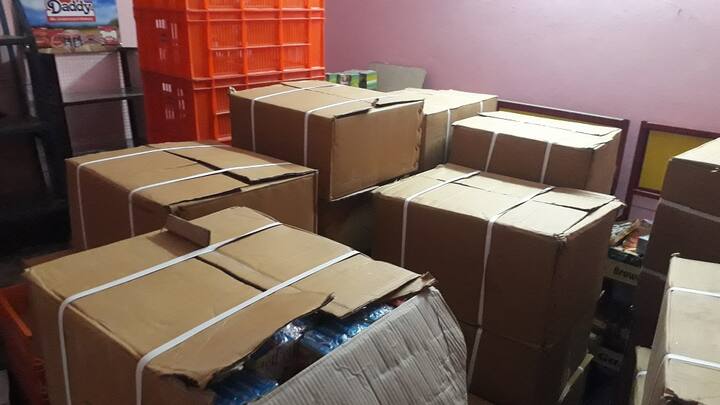 ਪੁਲਿਸ ਨੇ ਦੱਸਿਆ ਕਿ ਨਾ ਤਾਂ ਗੋਦਾਮ ਸਬੰਧੀ ਕੋਈ ਲਾਇਸੈਂਸ ਮਿਲਿਆ ਤੇ ਕੋਈ ਸੇਫਟੀ ਵੀ ਦਿਖਾਈ ਨਹੀਂ ਦਿੱਤੀ। 